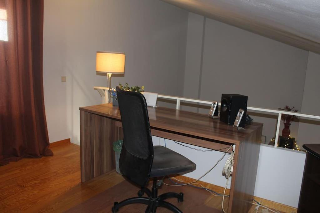 Maria'S Airport Apartment Koropí Kültér fotó