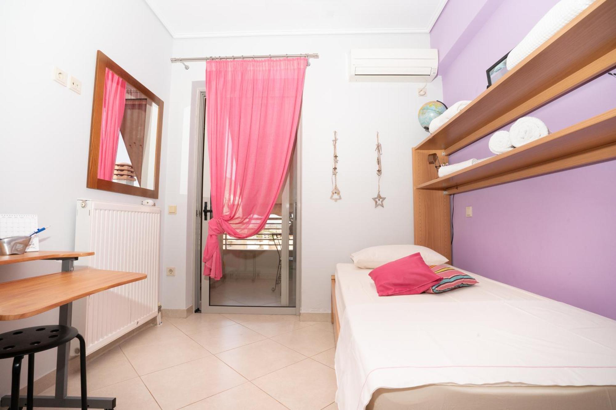 Maria'S Airport Apartment Koropí Kültér fotó