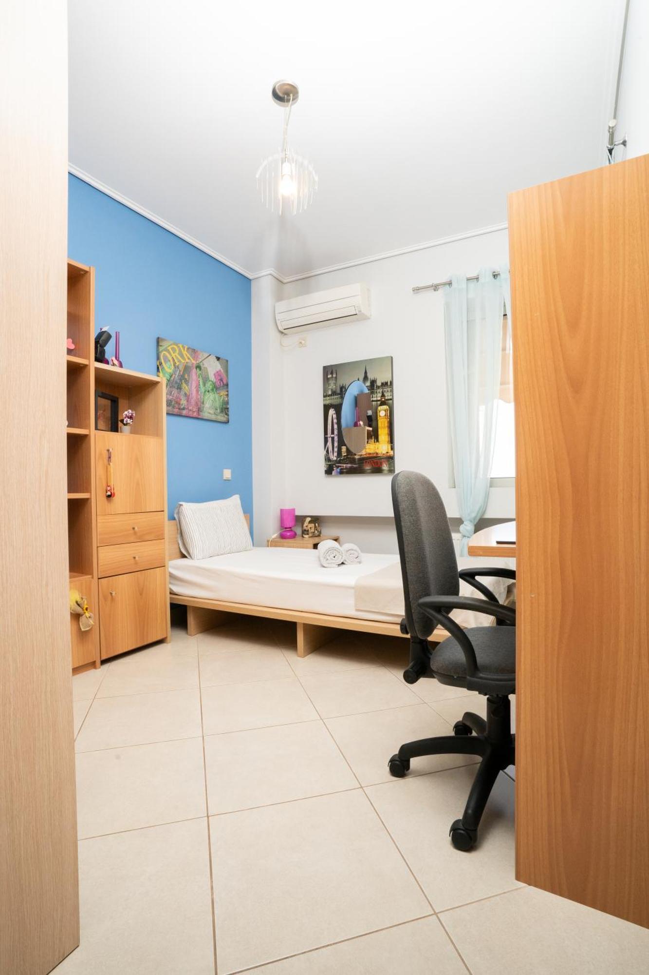 Maria'S Airport Apartment Koropí Kültér fotó
